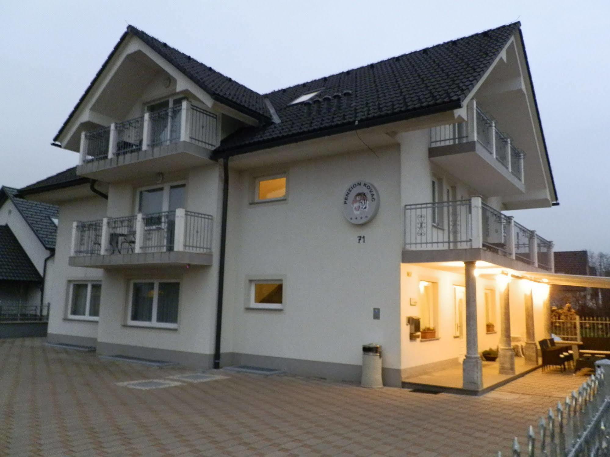 Penzion Kovac Radovljica Εξωτερικό φωτογραφία